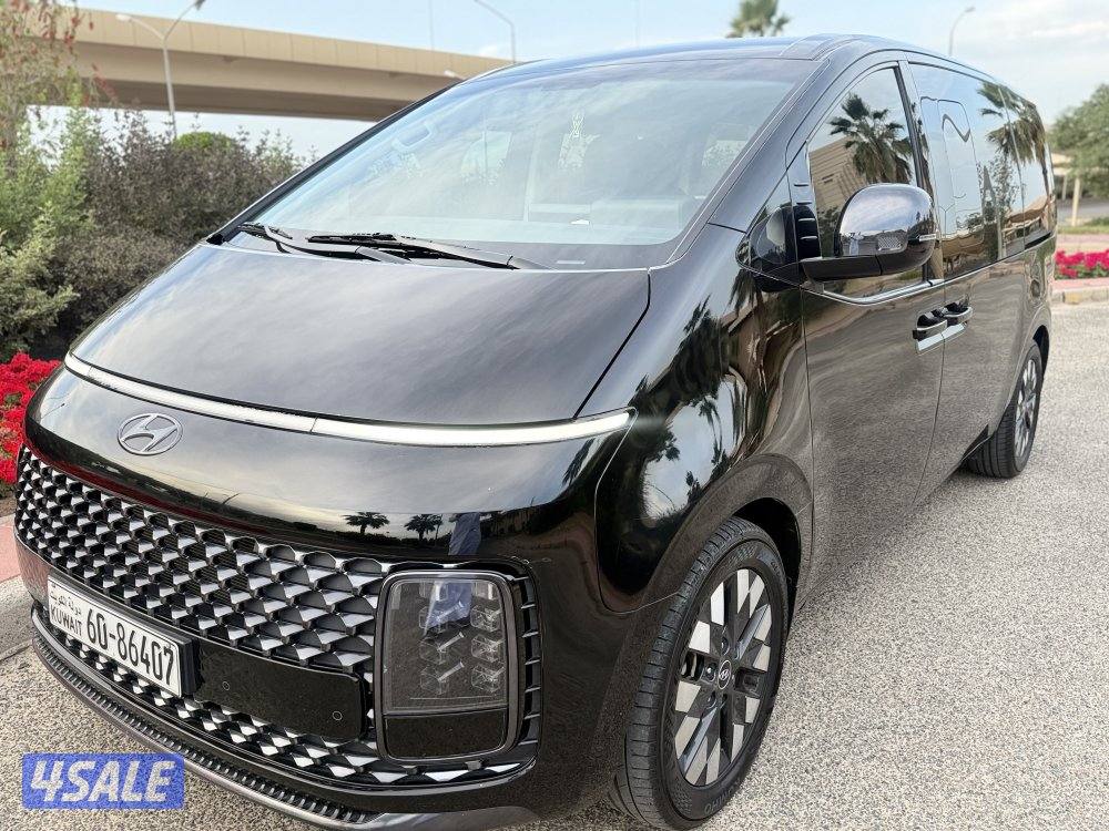 STARIA هيونداي - موديل 2022 - عداد 82 -1