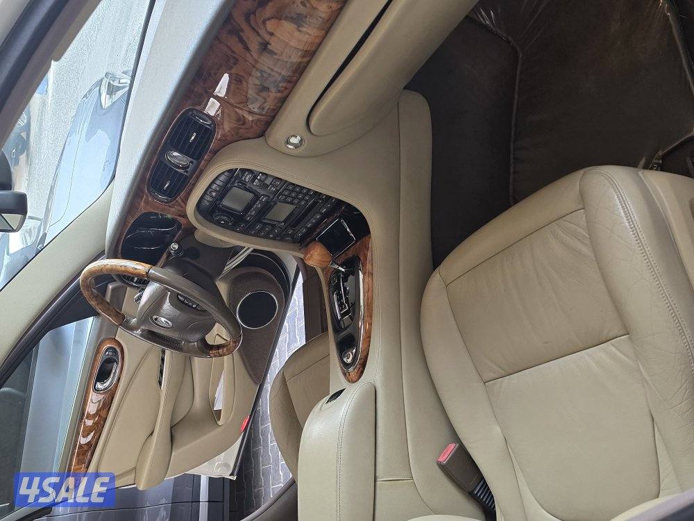 للبيع جاكور xj1