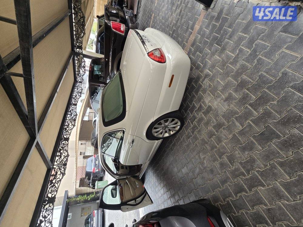 للبيع جاكور xj2