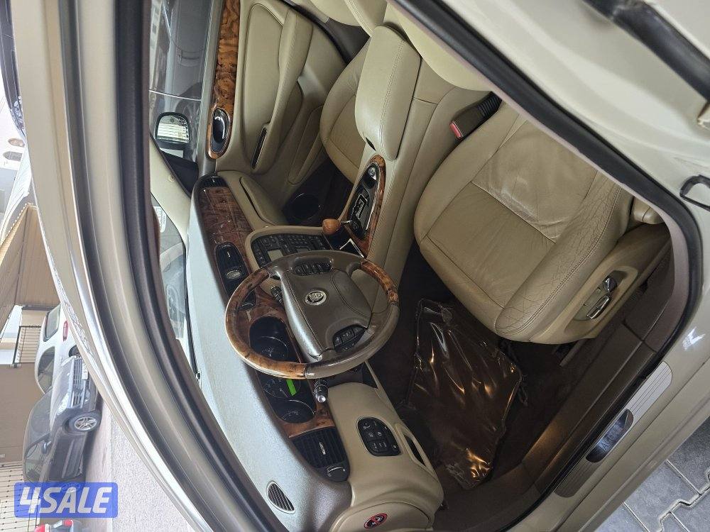 للبيع جاكور xj4