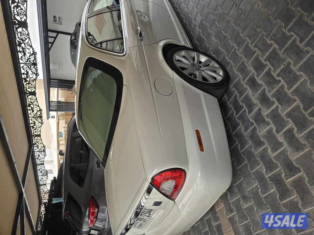 للبيع جاكور xj5