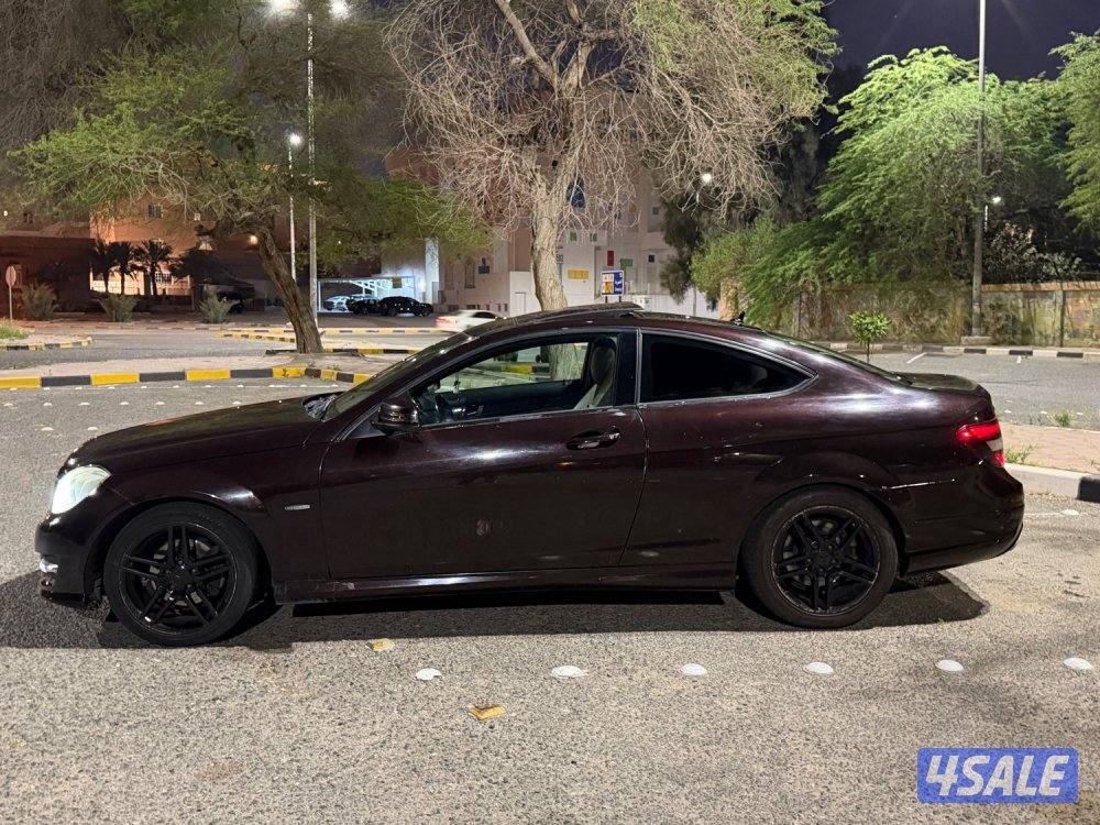 مرسيدس C250 موديل 20127
