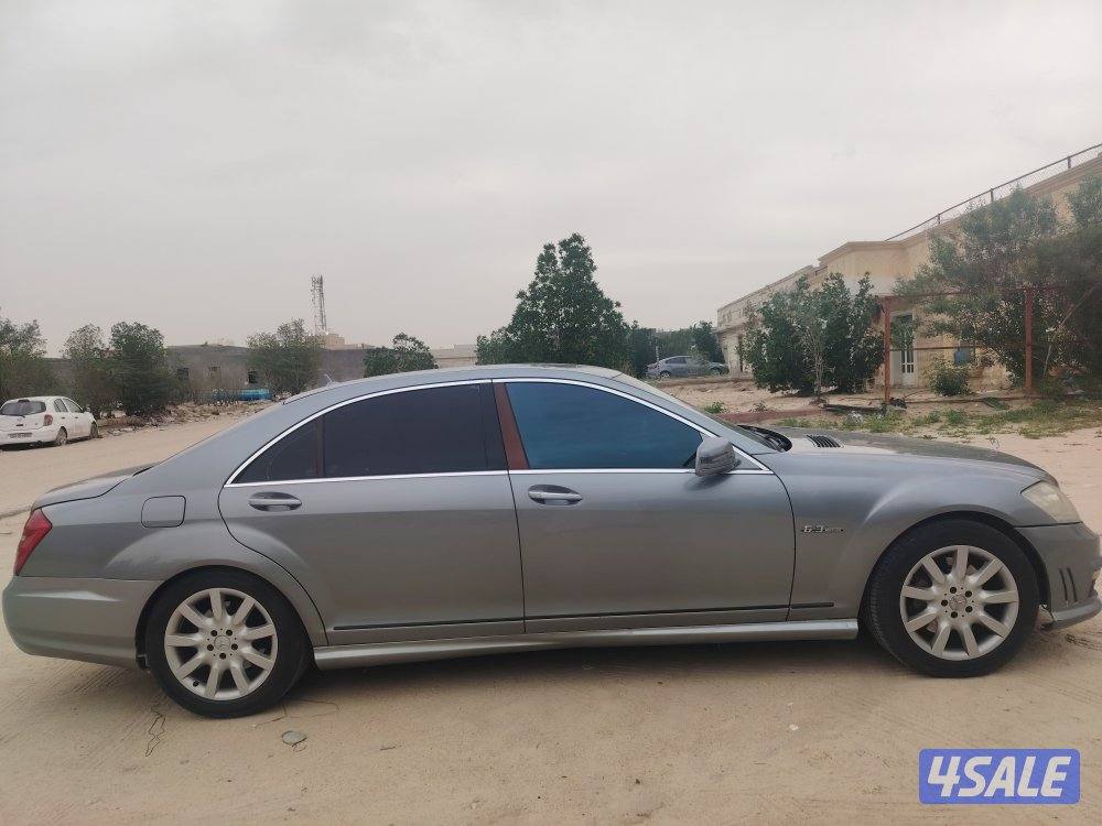 للبيع مرسيدس موديل 2006. s500 ماشي 2601