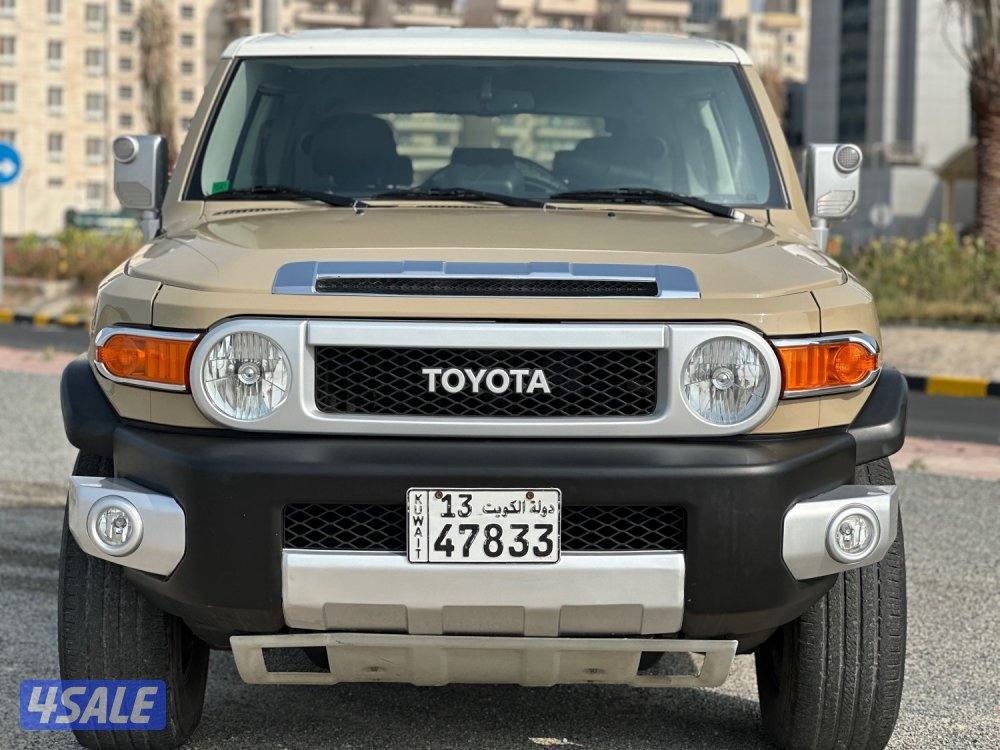 للبيع تويوتا اف جي ماشي ١٠٠ الف كيلو2