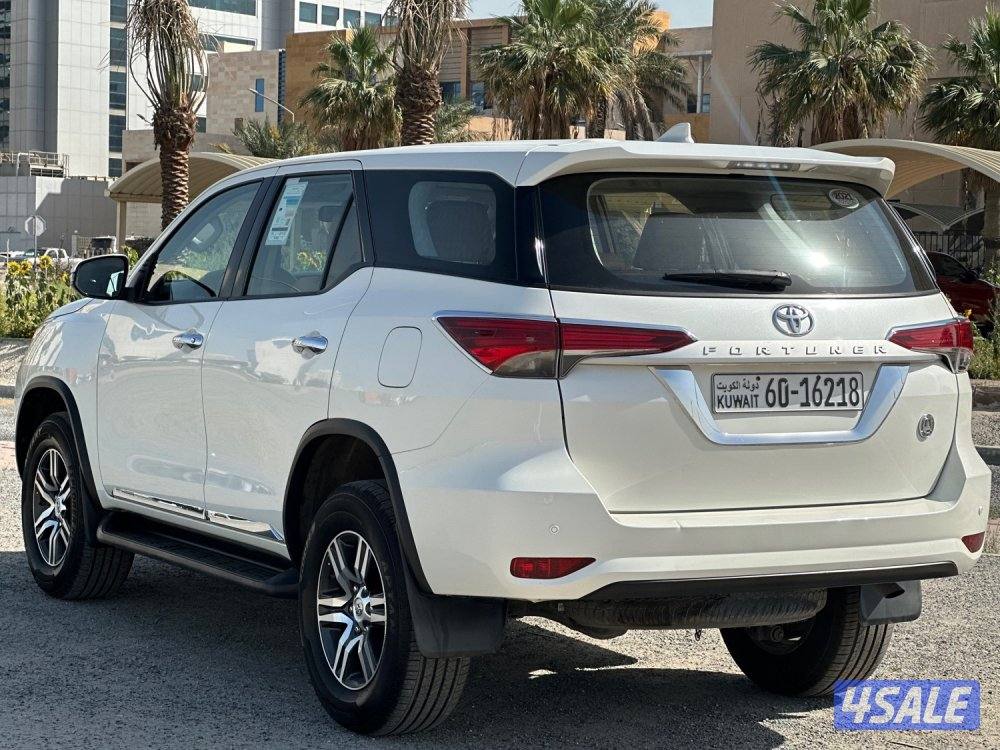 للبيع تويوتا فورتنر وارد الوكالة الساير3