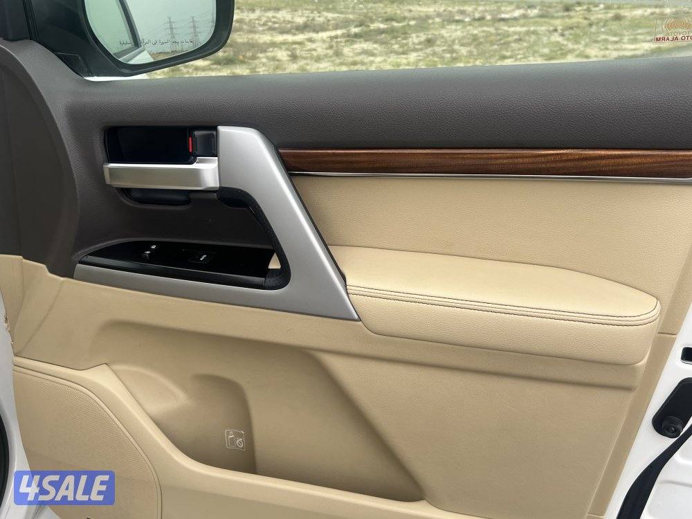 لاند كروزر vxr 2016 ماشي 126 الف صبغ وكاله11