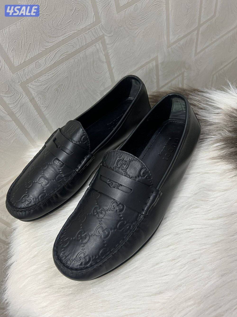 للبيع ماركات اصليه مستعمله نظيفه مقاس ٫٫٤٣5