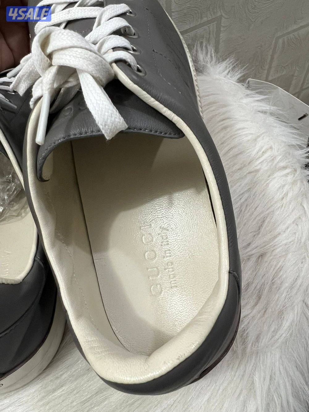 للبيع ماركات اصليه مستعمله نظيفه مقاس ٫٫٤٣11