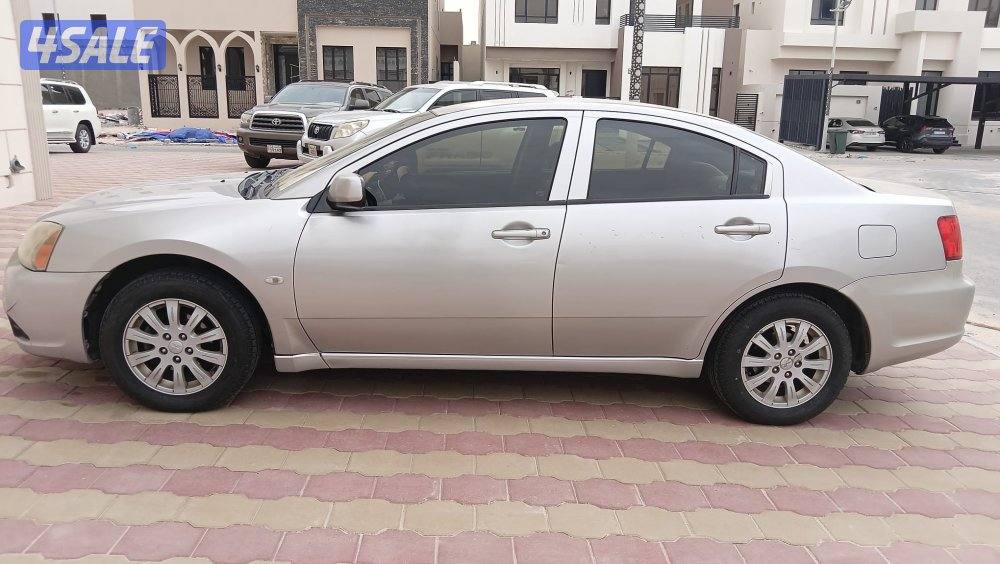 للبيع جلانت 2011 شرط الفحص التواصل ( واتس اب )2