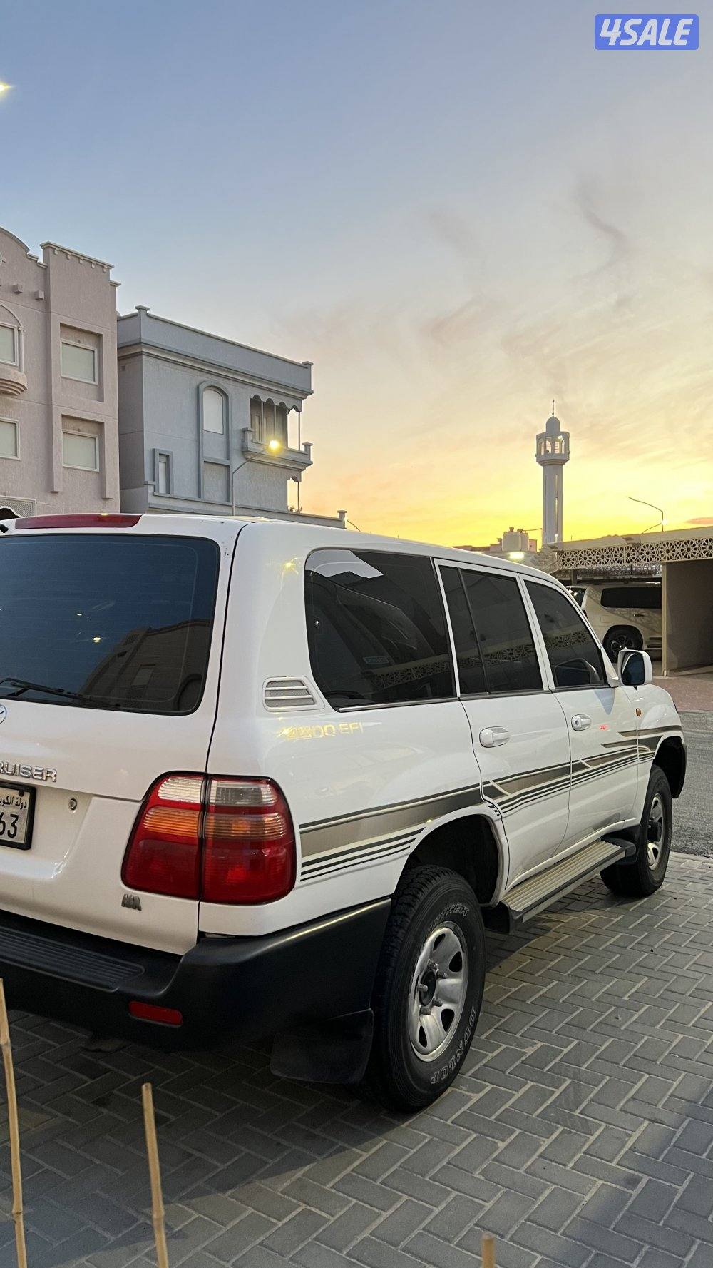 لاندكروزر 20023