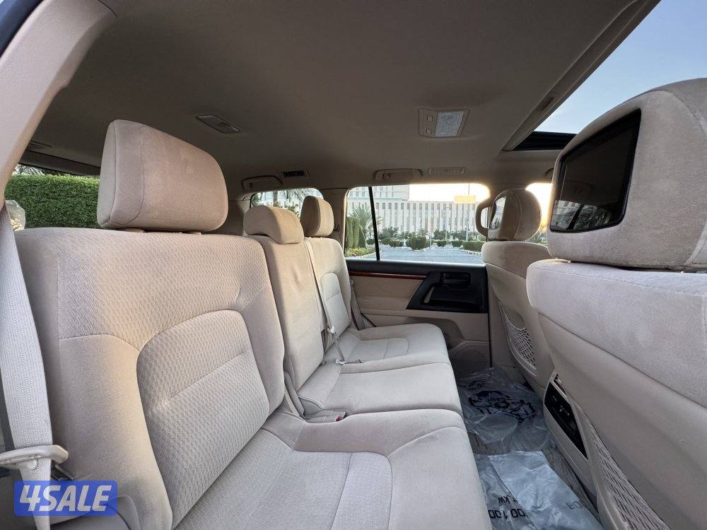 لاندكروزر GX_R V8 موديل 2015 صبغ الوكاله بحاله نادره8