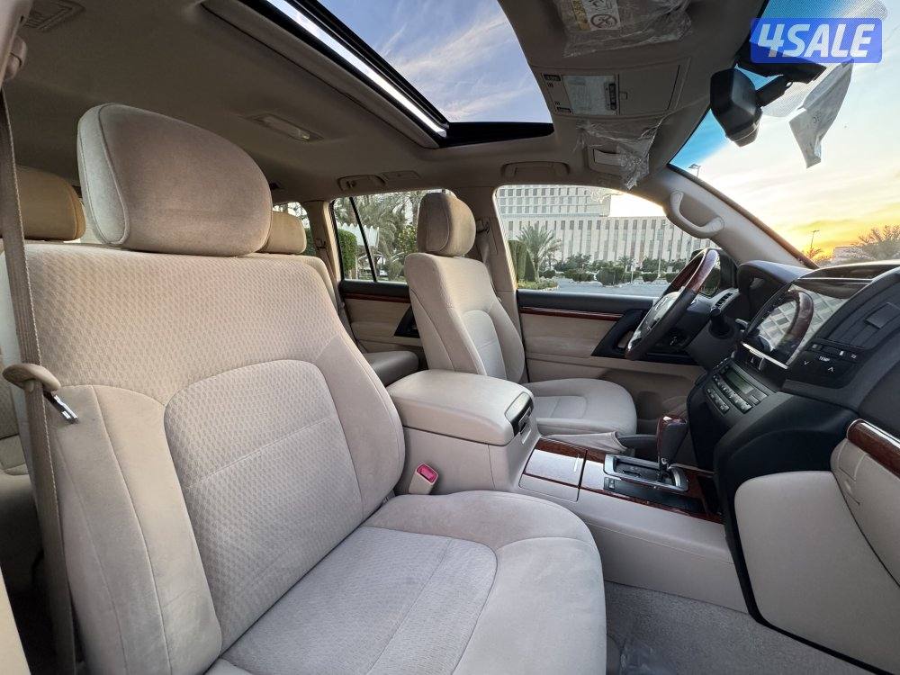 لاندكروزر GX_R V8 موديل 2015 صبغ الوكاله بحاله نادره11