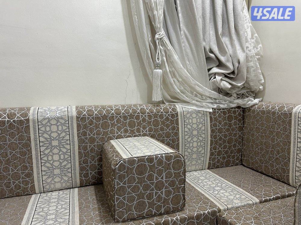 جلسة ارضية نظيفة استعمال شهر فقط0