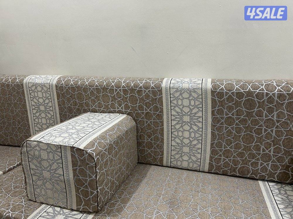 جلسة ارضية نظيفة استعمال شهر فقط3