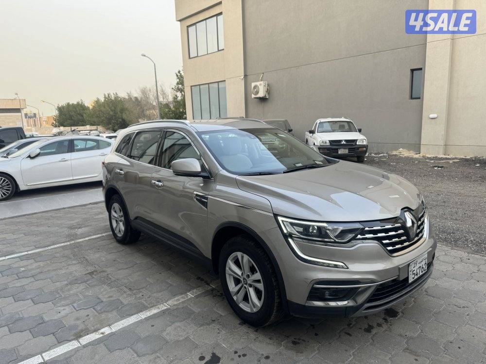 للبيع رينو كوليوس موديل 2021 بحالة الوكاله3