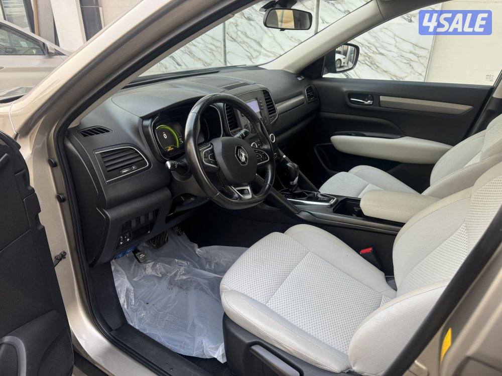 للبيع رينو كوليوس موديل 2021 بحالة الوكاله6