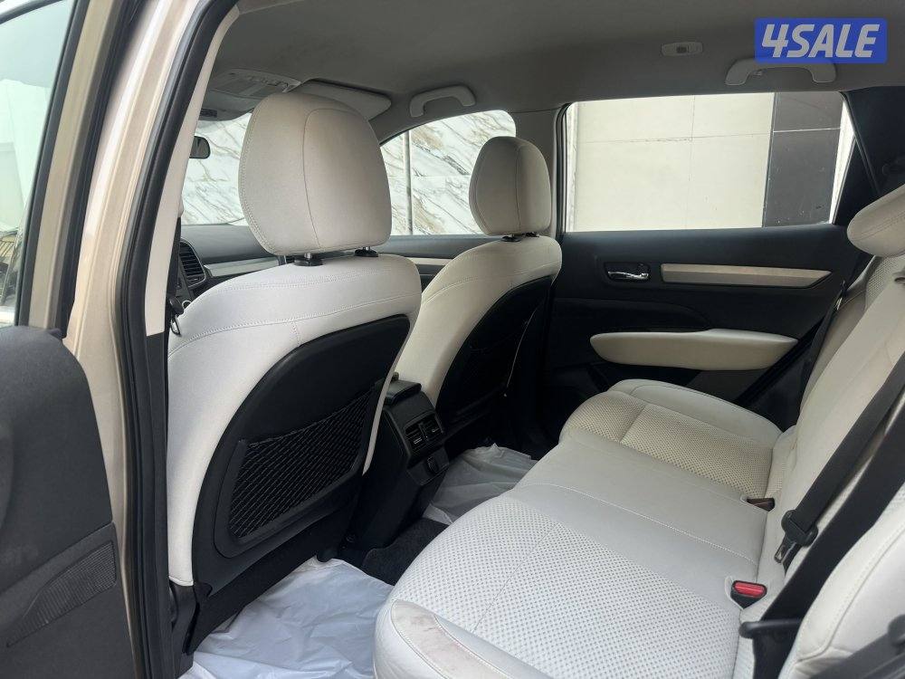 للبيع رينو كوليوس موديل 2021 بحالة الوكاله7