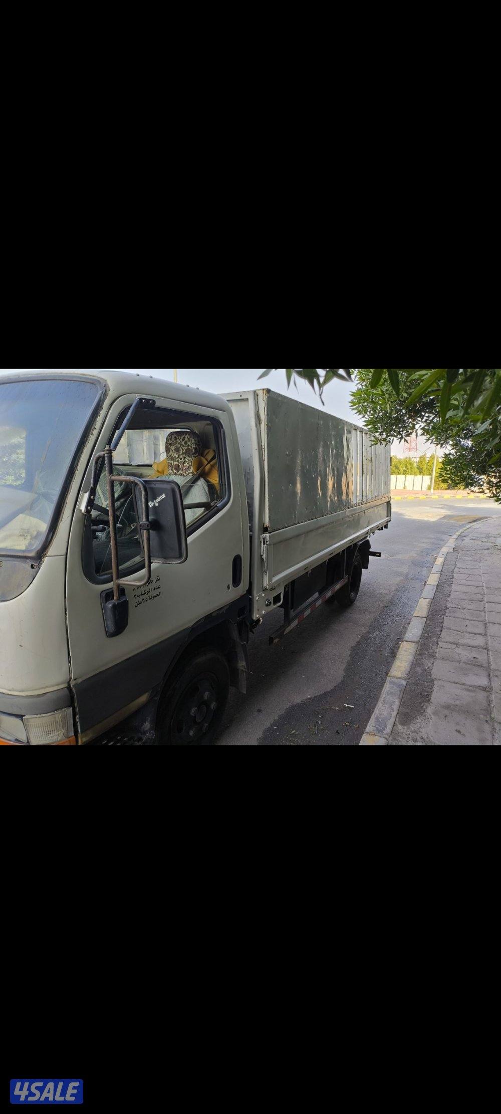 للبيع هاف لوري بانزين موديل 19960