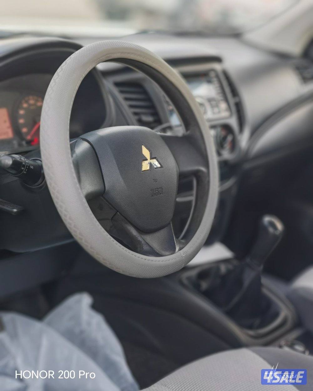 ميتسوبيشي l200وانيت دبل قير ممشى قليل2