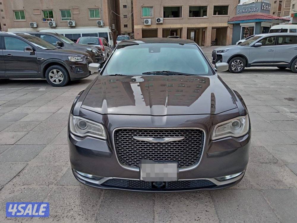 للبيع كرايزلر بانوراما موديل 201513