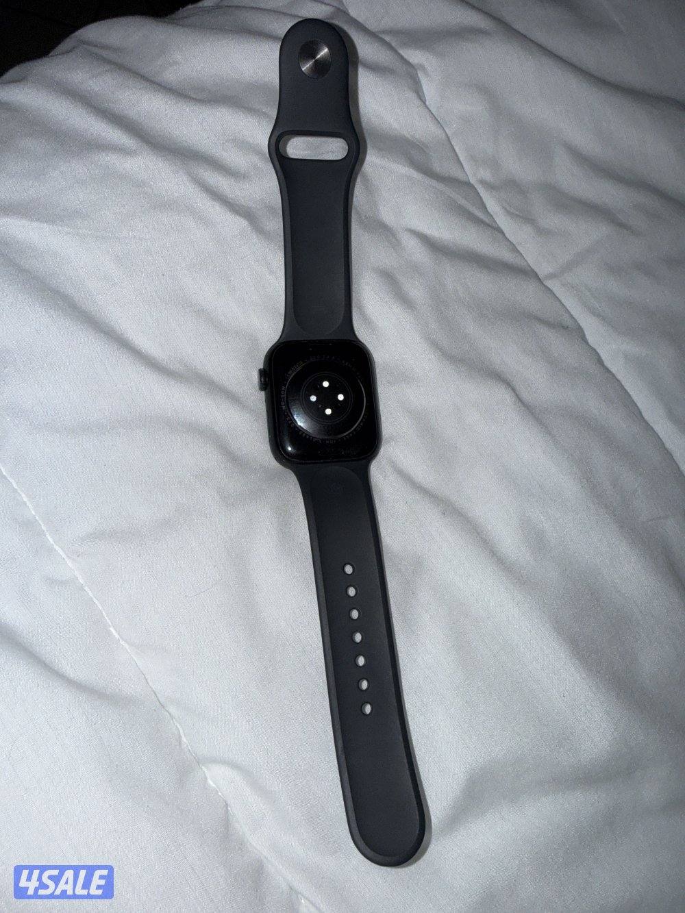 Apple Watch Series 8 Perfect Condition1