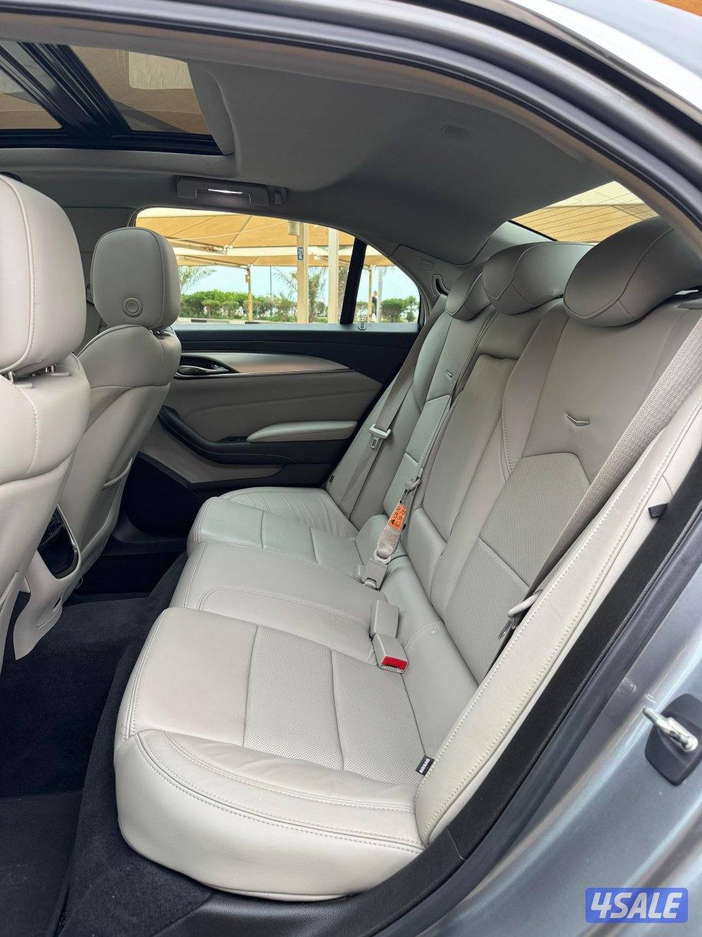 كاديلاك CTS موديل 2019  اعلي فئه العداد 78 الف7