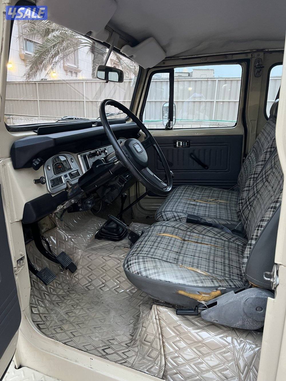 للبيع جيب ربع4