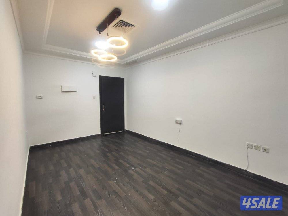 شقق للايجار حولي خلو وفاضي غرفه صاله حمام مطبخ باركن سيارات استلام فور8