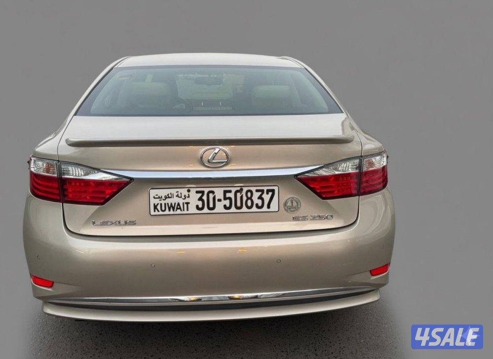 لكزس ES 2502