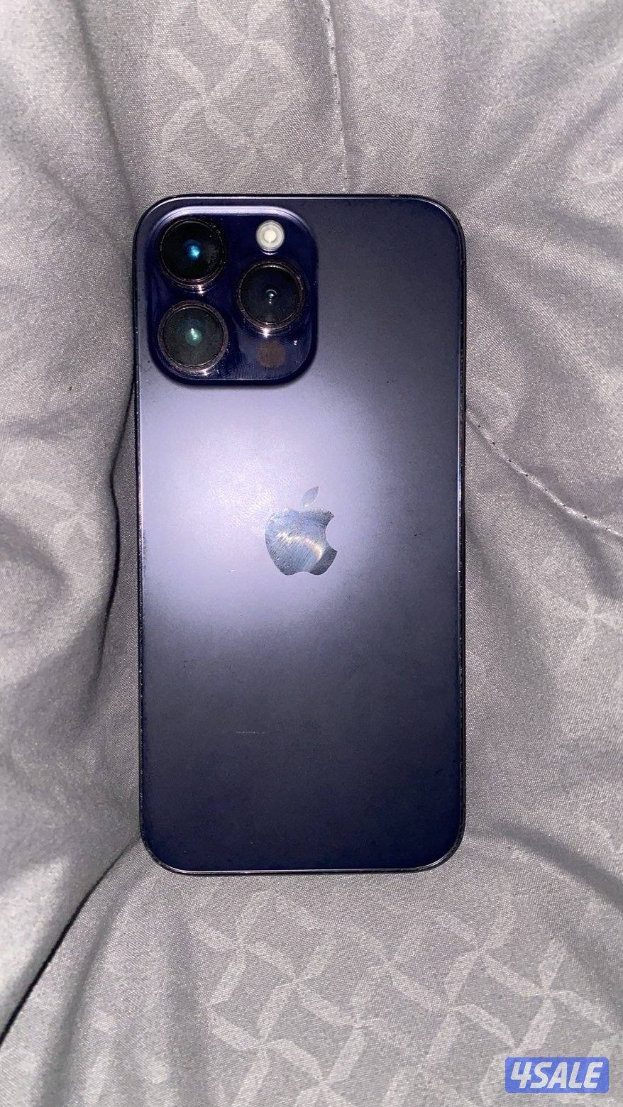 سلام وعليكم يعطكم العافيه آيفون ١٤ برو ماكس مو مفتوح والتلفون ماشءالله2