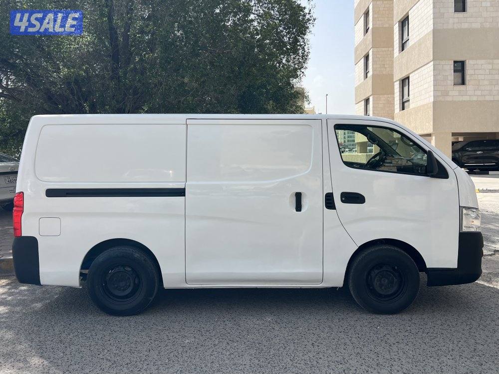 للبيع باص نيسان اورفان مقفل موديل 2017  ( شـرط الـفـحـص )3