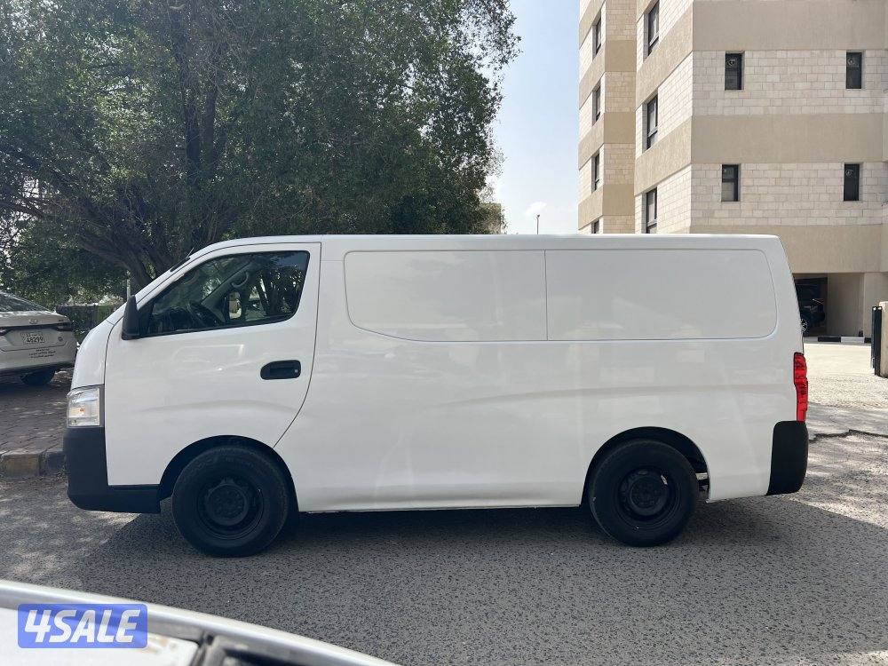 للبيع باص نيسان اورفان مقفل موديل 2017  ( شـرط الـفـحـص )7