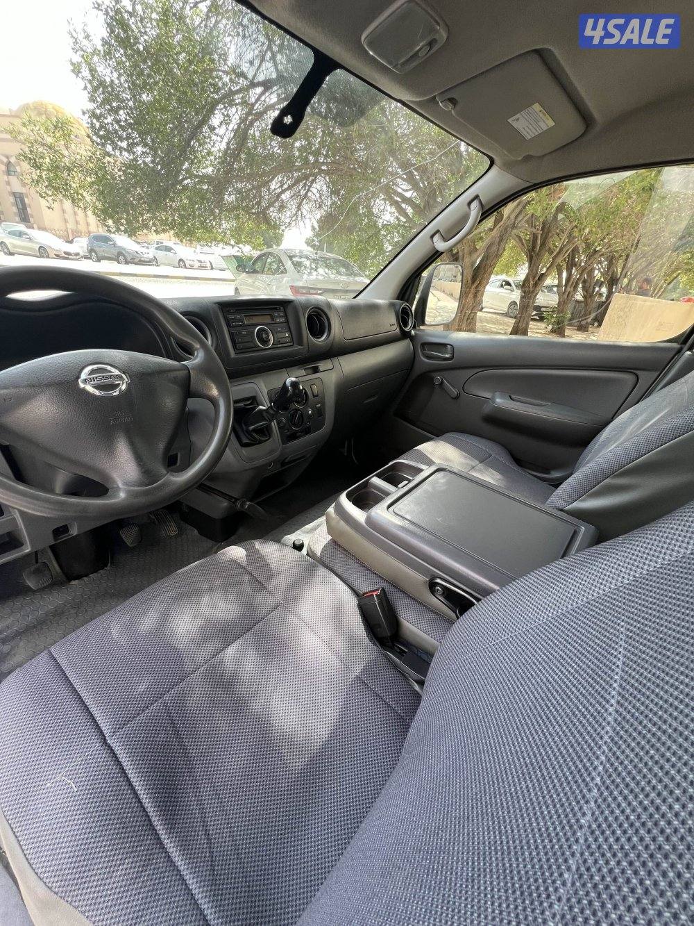 للبيع باص نيسان اورفان مقفل موديل 2017  ( شـرط الـفـحـص )8