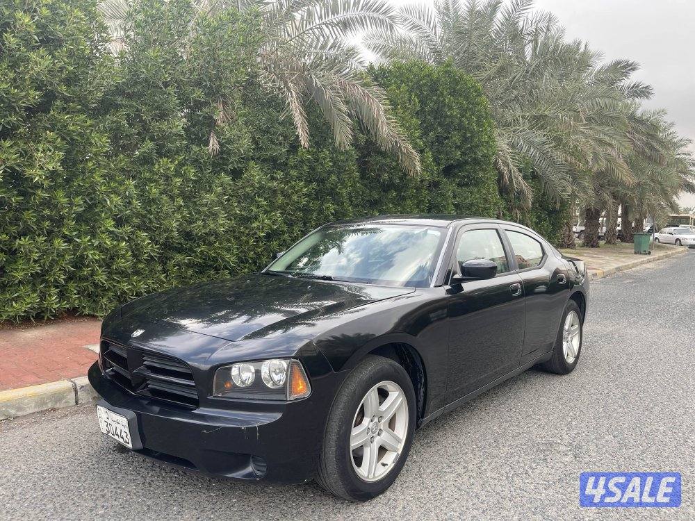 للبيع دوج شارجر موديل 2008 عداد 140 الف بحاله الوكاله0