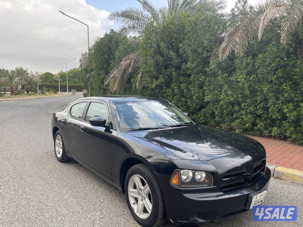 للبيع دوج شارجر موديل 2008 عداد 140 الف بحاله الوكاله3