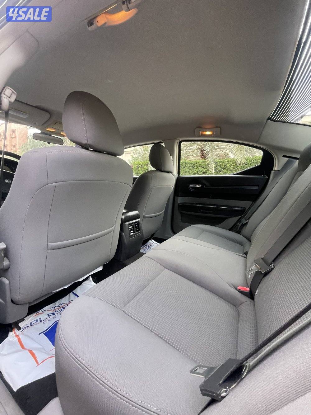 للبيع دوج شارجر موديل 2008 عداد 140 الف بحاله الوكاله10