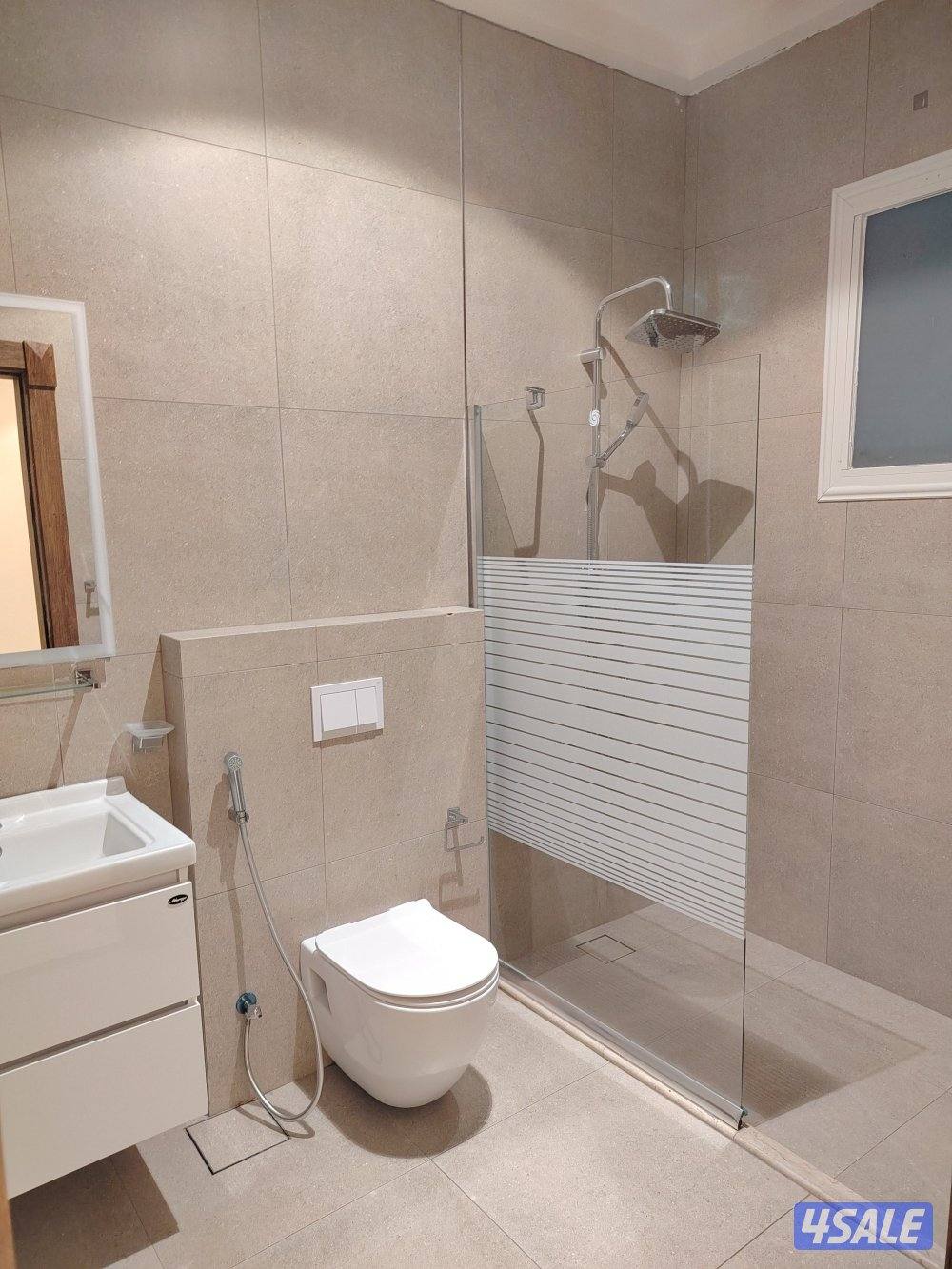 ابوفطيره دور ارضي 4غرف مع ديوانيه تشطيب راقي/ وشقه 4غرف للايجار6