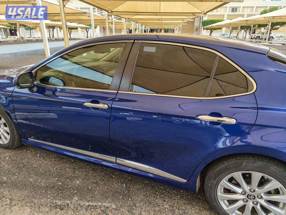 تويوتا كامري ٢٠١٨ بحالة جيدة جدا عداد ١١٣ الف2