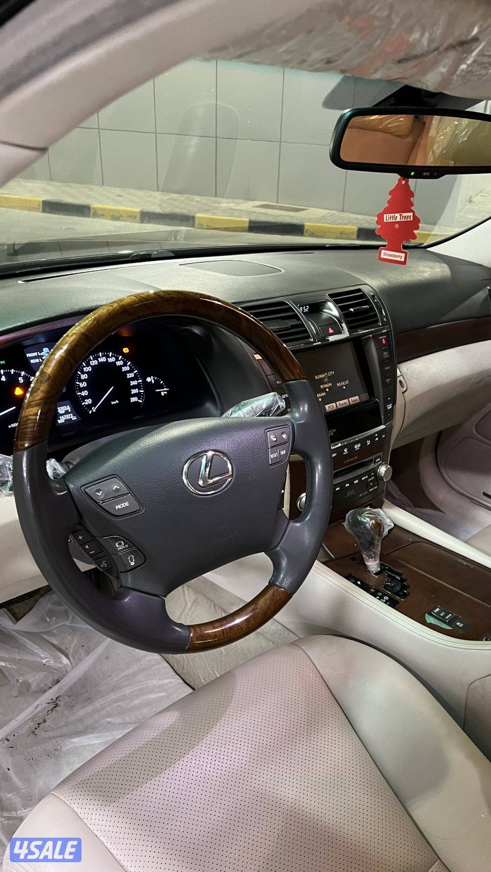 لكزس 2011 L ماشي  170 الف3