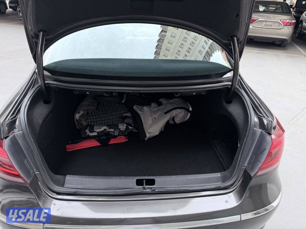 Super condition Unique CAR Volkswagen CC7