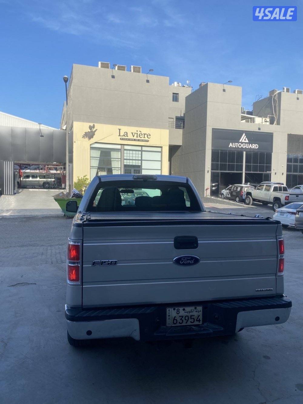 للبيع وانيت فورد   20124