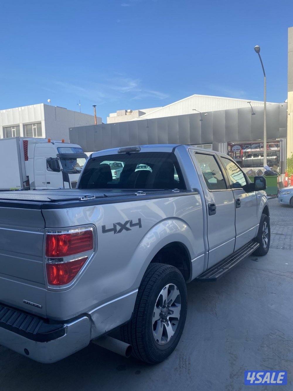 للبيع وانيت فورد   20125