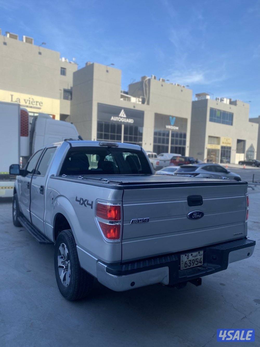 للبيع وانيت فورد   20126