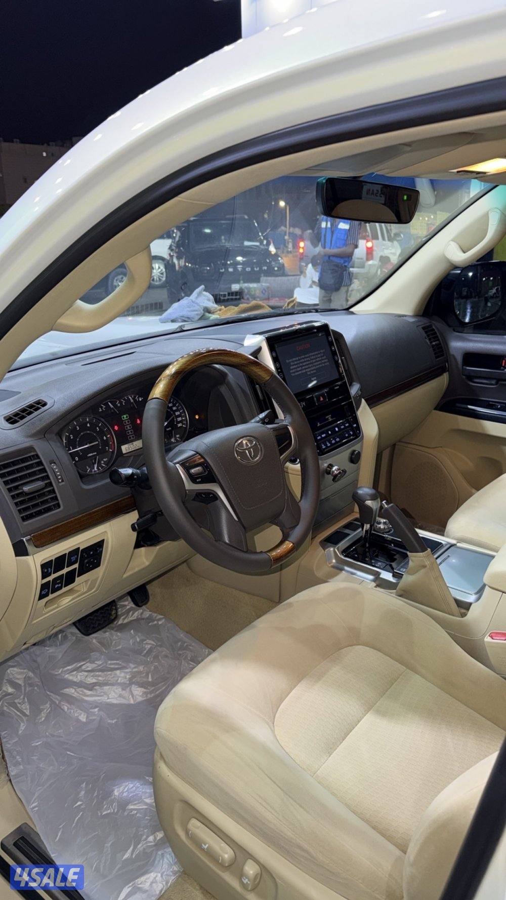 لاند Gxr v8 شرط الفحص بالكامل المالك الثاني4