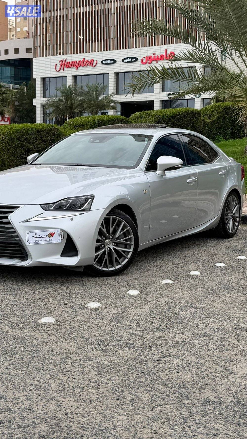 لكزس is200t موديل 2017 / صبغ الوكاله1
