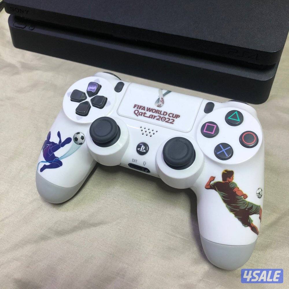 Ps4 slim 1Tb, Mint condition, 4 games, Not open, works great. 55 kd.2