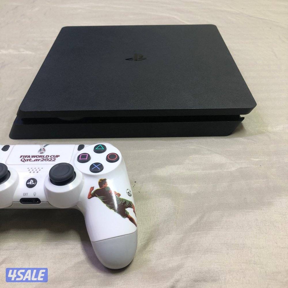 Ps4 slim 1Tb, Mint condition, 4 games, Not open, works great. 55 kd.4