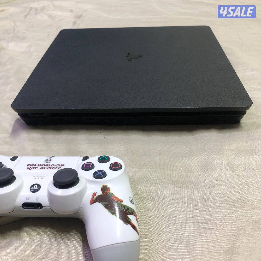Ps4 slim 1Tb, Mint condition, 4 games, Not open, works great. 55 kd.6