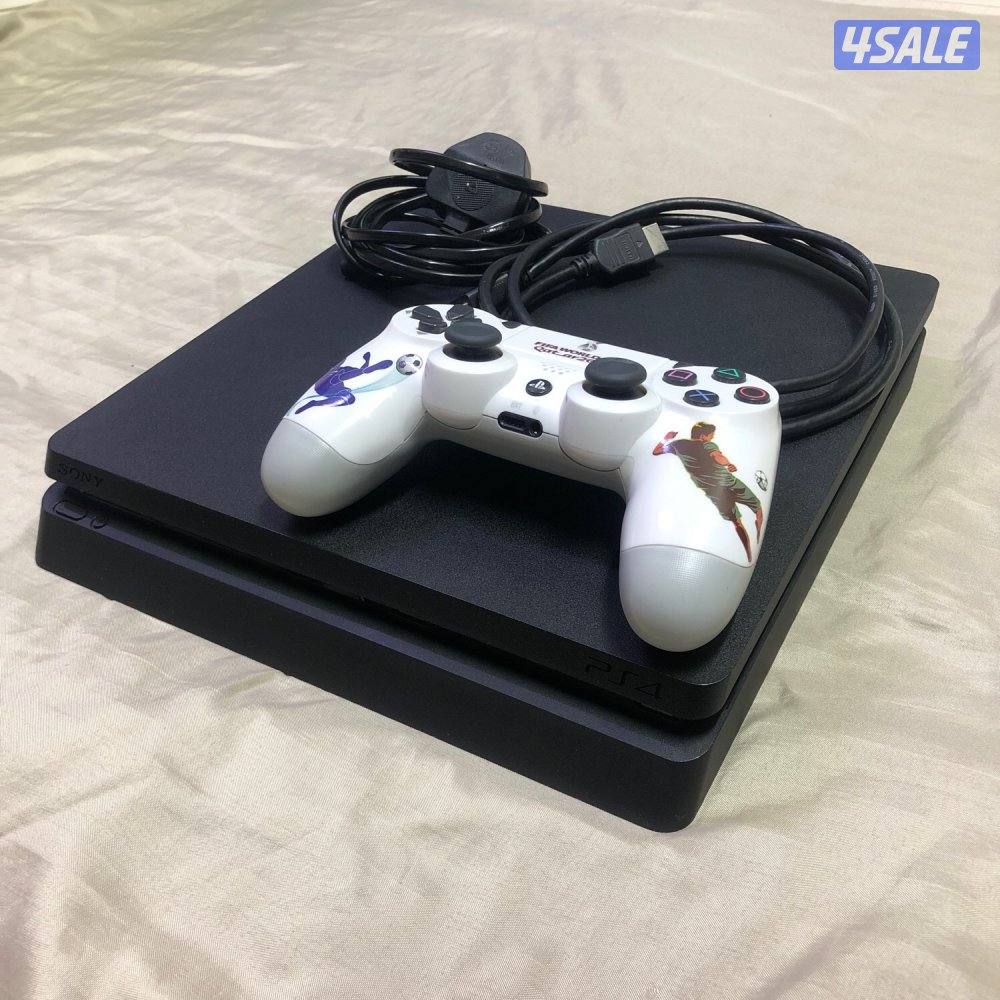 Ps4 slim 1Tb, Mint condition, 4 games, Not open, works great. 55 kd.9