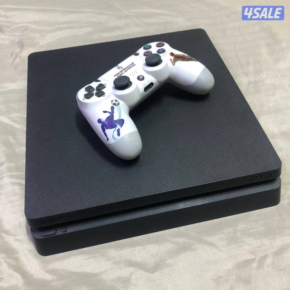 Ps4 slim 1Tb, Mint condition, 4 games, Not open, works great. 55 kd.8